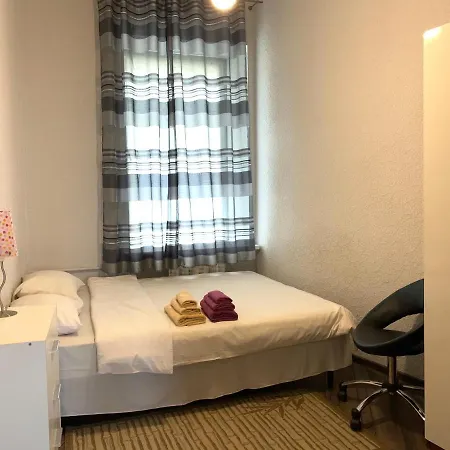 Podil Kontraktova Ploshcha андріївський узвіз Center